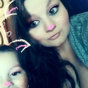 Meet your Posher, Louise Lemon🖤🖤🖤